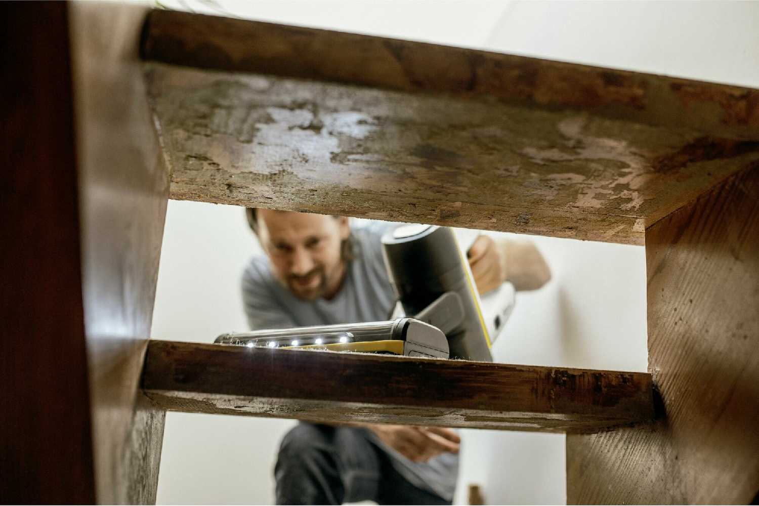 Пылесосы, Пароочистители Karcher VC 6 Cordless ourFamily (1.198-670.0) фотография 13