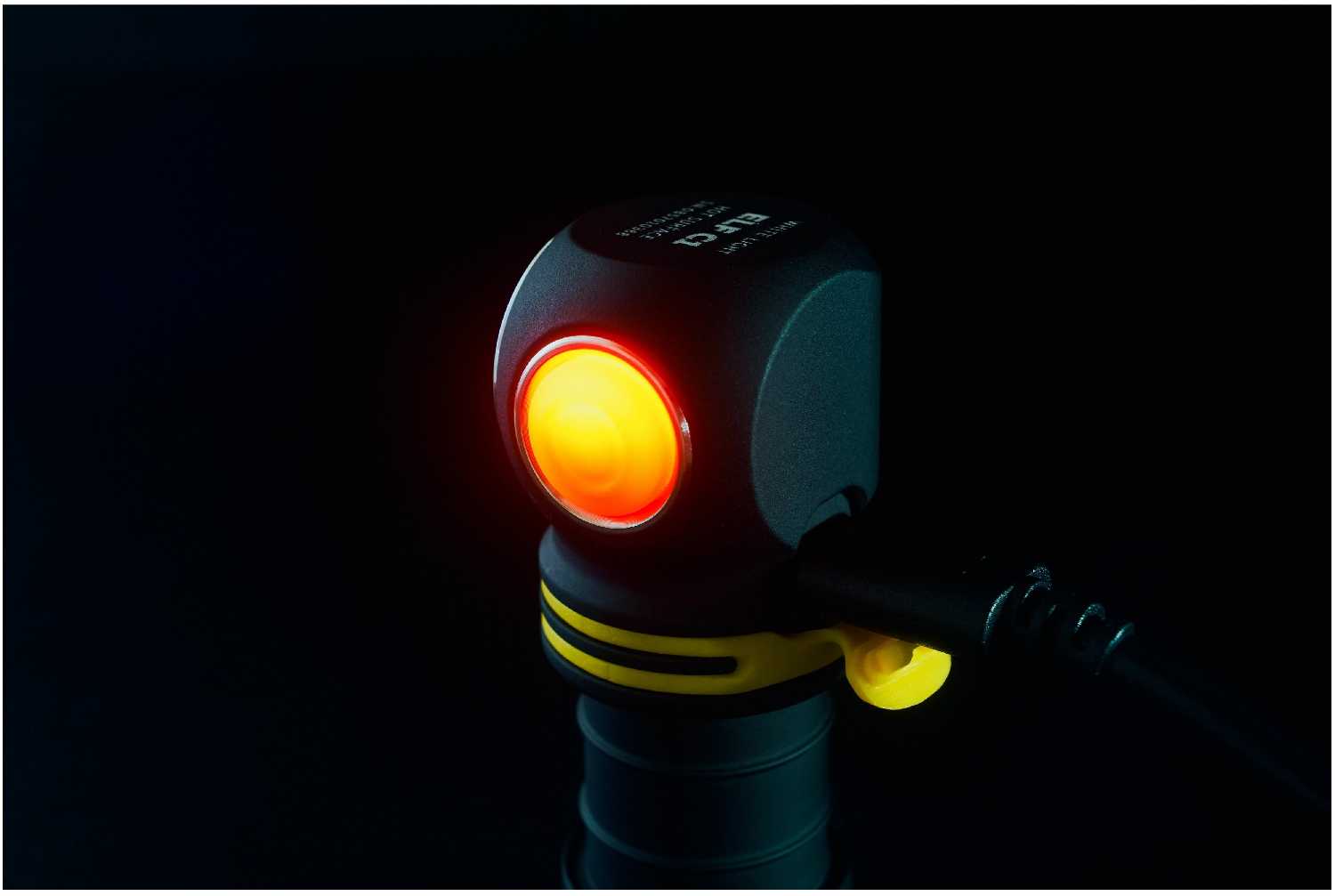 Налобный фонарь (мультифонарь) Armytek Elf C1 Micro USB (теплый свет) фотография 13