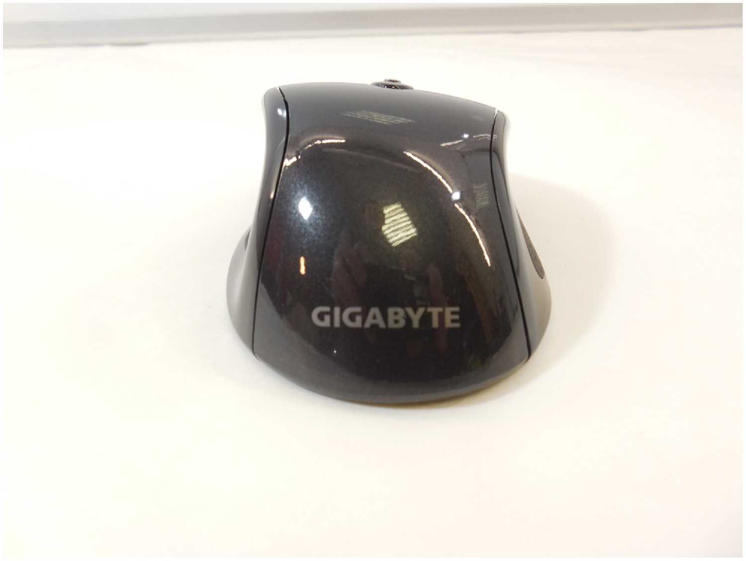 Мышь беспроводная GIGABYTE GM-M7600 фотография 5