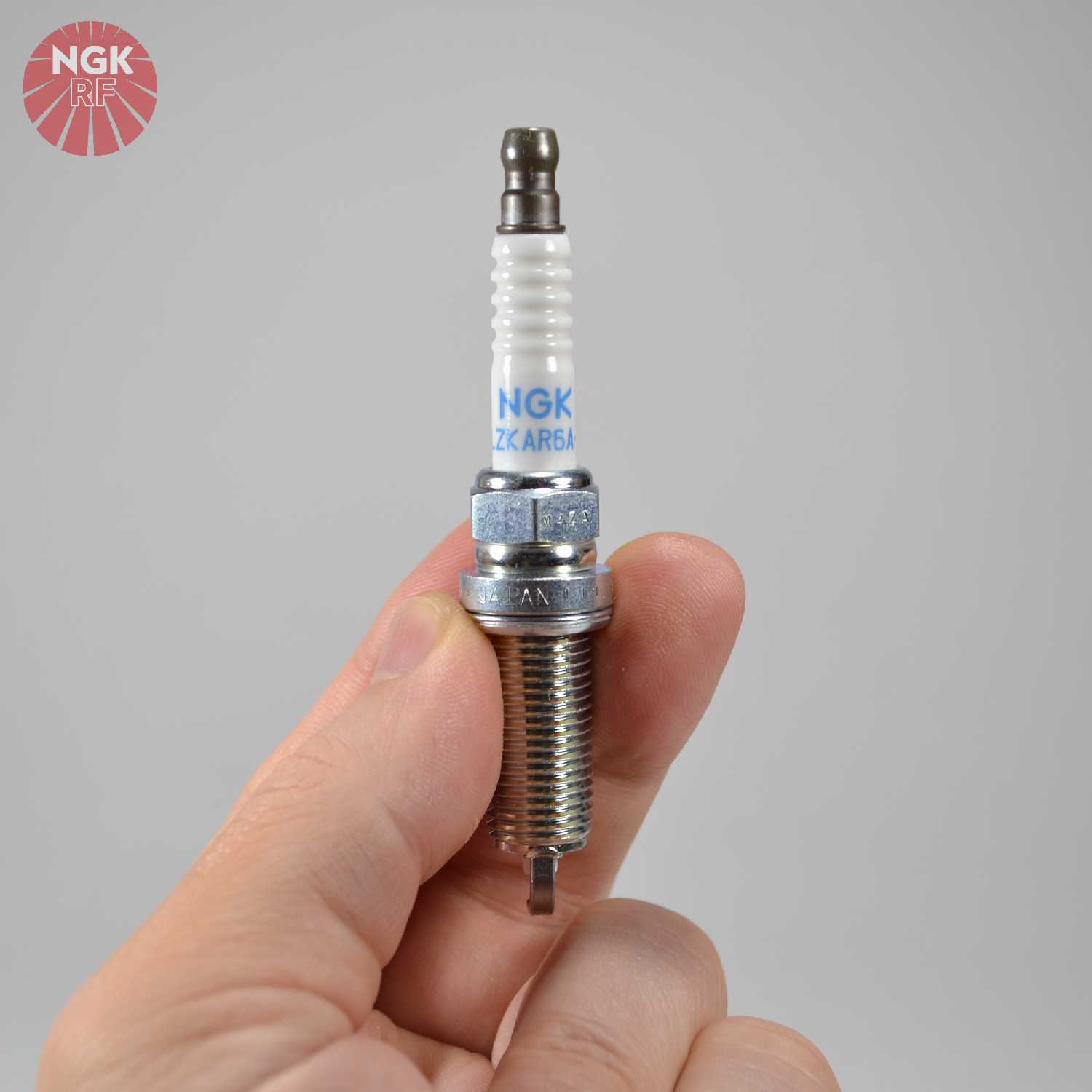 Свечи зажигания Ниссан, Рено NGK ­PLZKAR6A-11/5118/, 91136/­V-Line 51/VL5. С защитным QR-кодом. Оригинал. Япония фотография 2