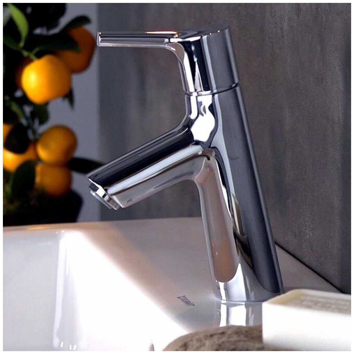 Смеситель для раковины (умывальника) hansgrohe Talis S 72014000, рычажный фотография 3