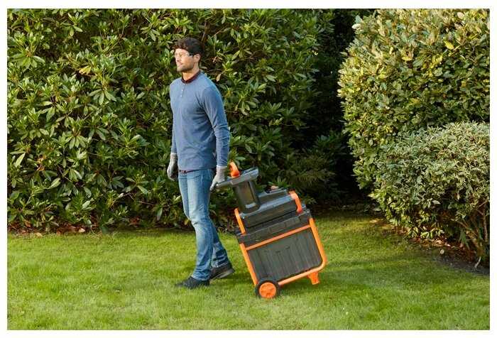Измельчитель электрический BLACK+DECKER BEGAS 5800-QS 2.8 кВт фотография 1