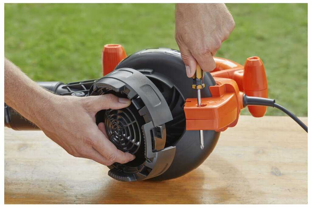 Садовый пылесос BLACK+DECKER BEBLV290-QS фотография 2