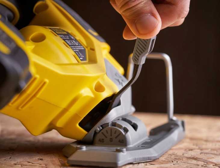 Лобзик Stanley Fatmax FMC650B-XJ фотография 12