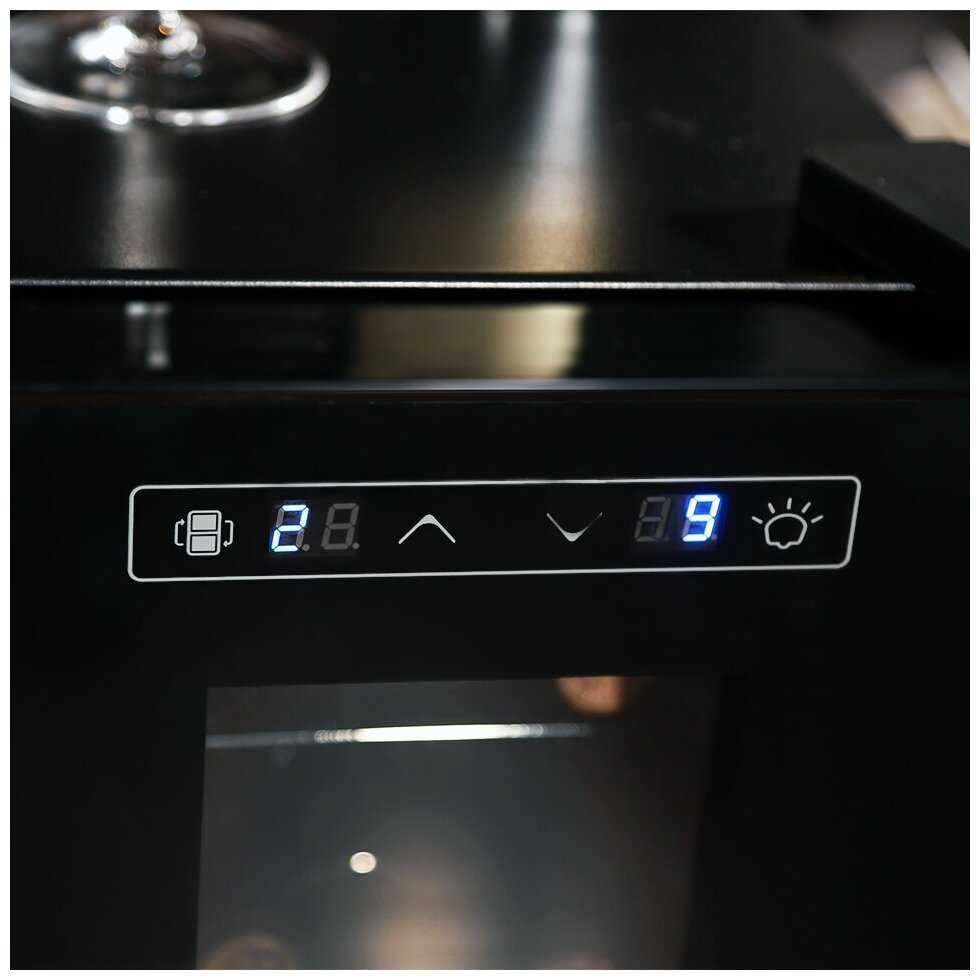 Винный шкаф Cellar Private CP012-2E термоэлектрический, двух камерный, 12 бут. фотография 5