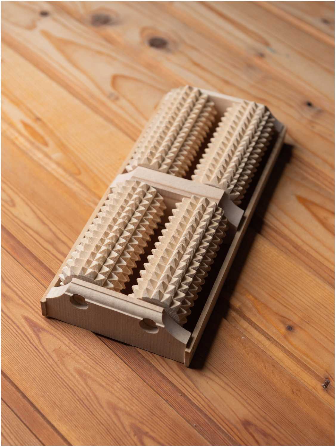 Массажер для стоп деревянный массажер для ног фотография 1