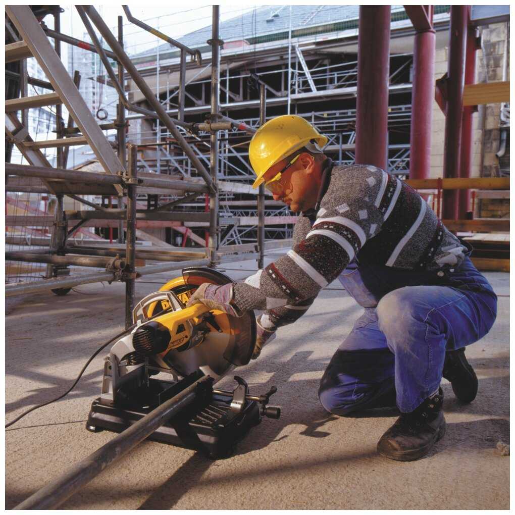 Торцовочная аккумуляторная пила DeWALT DW872 фотография 8