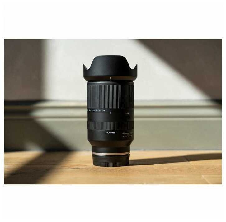 Объектив Tamron 18-300mm f/3.5-6.3 Di III-A VC VXD Fujifilm X фотография 16