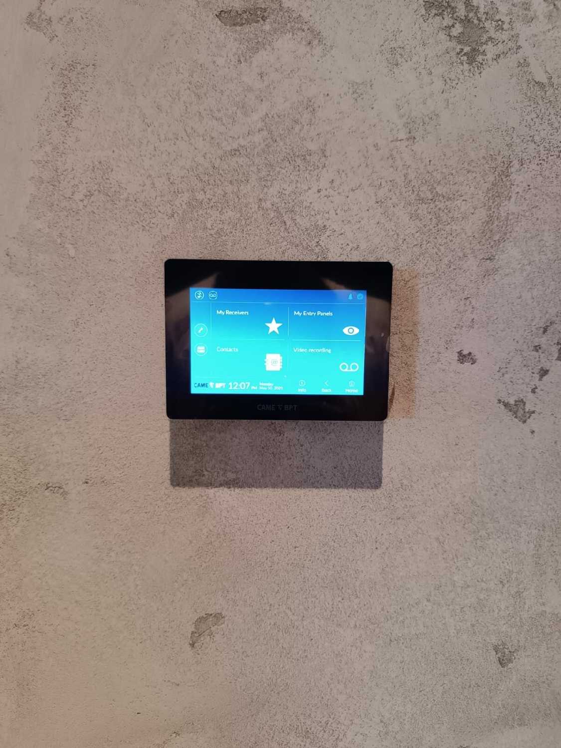 Абонентское IP-устройство CAME XTS 5IP hands-free с сенсорным 5’’ дисплеем, локальным и POE питанием (840CH-0100) фотография 14