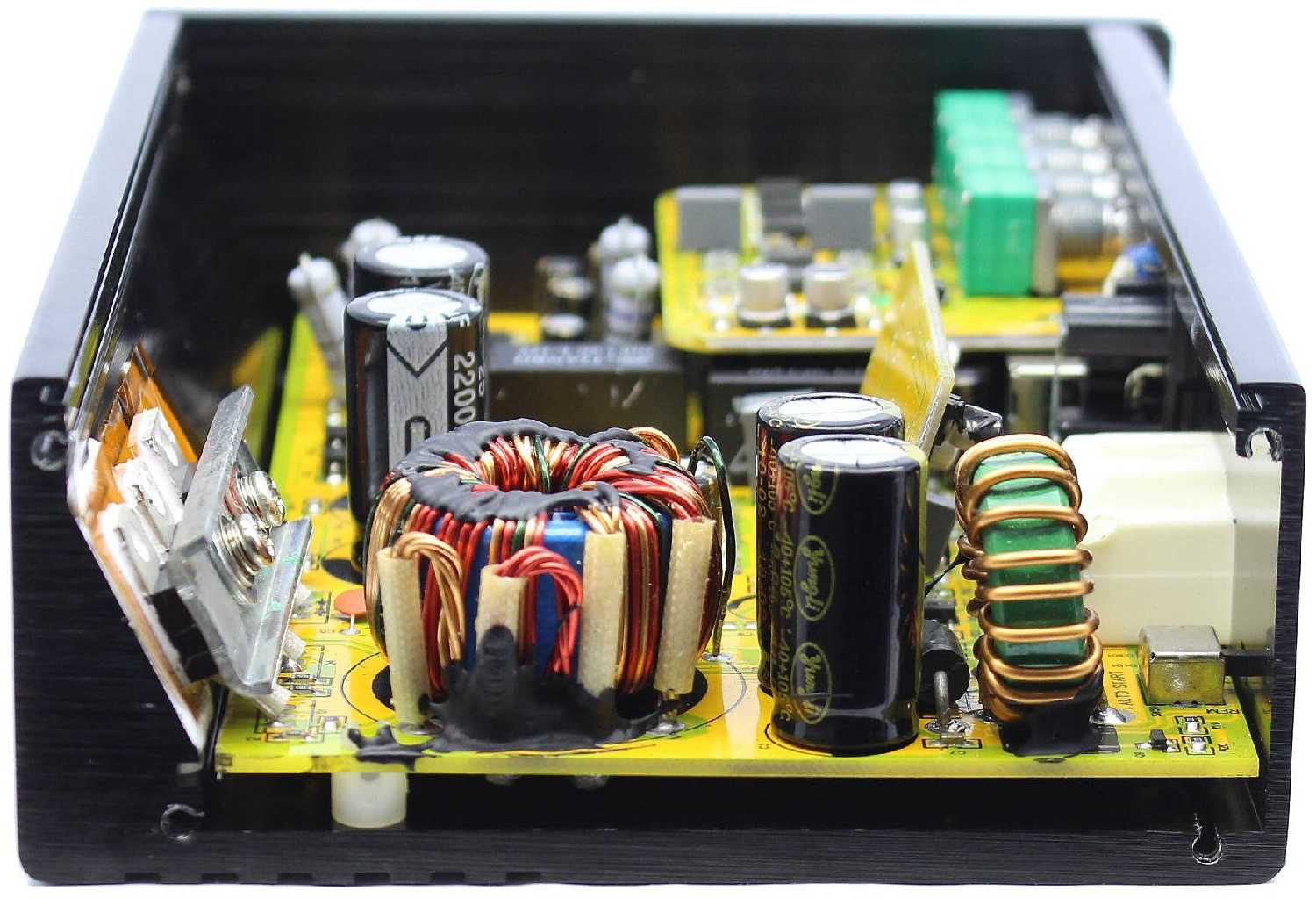 Автомобильный усилитель Wide Media AMP4.50 (4x72 Вт (2 Ома) фотография 3