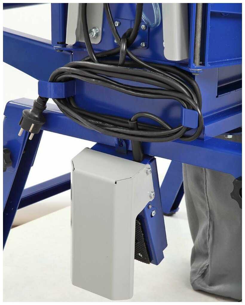 Распиловочный станок BELMASH MCS-400, 2200 Вт фотография 2