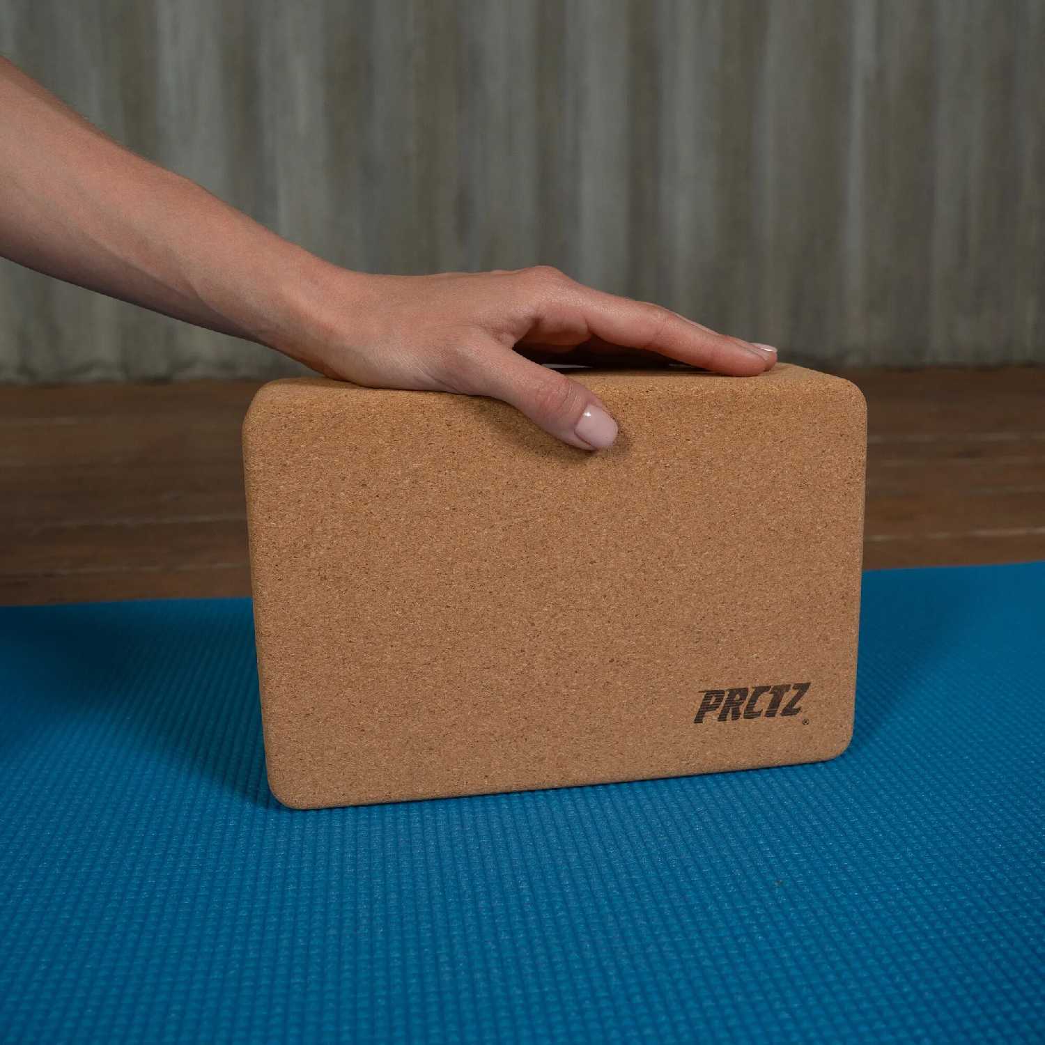 Блок для йоги PRCTZ Блок для йоги (PRCTZ CORK YOGA BLOCK) фотография 3