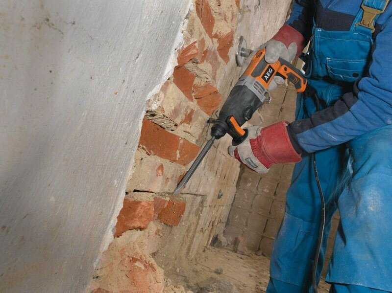 Перфоратор AEG KH 26 XE (800 Вт) фотография 5