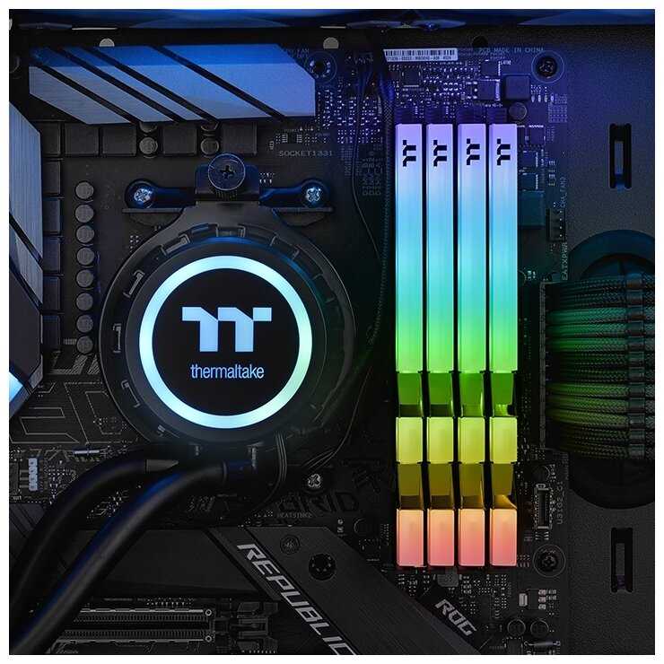 Оперативная память Thermaltake TOUGHRAM RGB (R009R432GX2-3200C16A) фотография 5