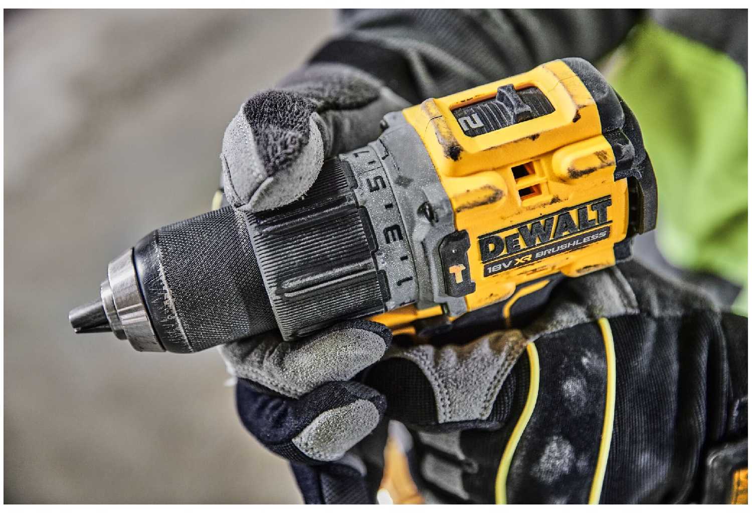 Аккумуляторная ударная дрель-шуруповерт DeWALT DCD805NT, без аккумулятора фотография 7
