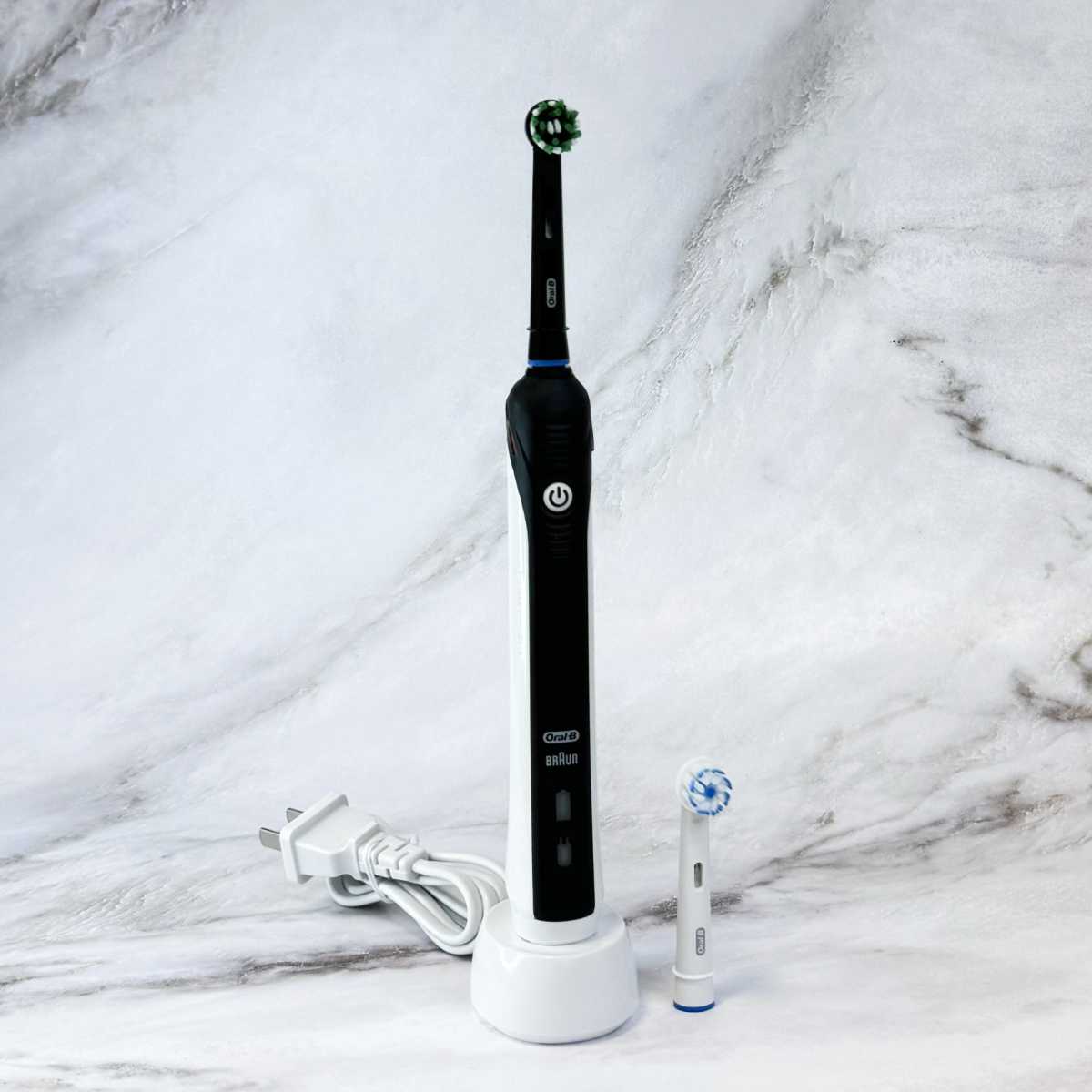 Льтразвуковая электрическая зубная щетка Oral B Pro 4000 3D Smartseries фотография 13