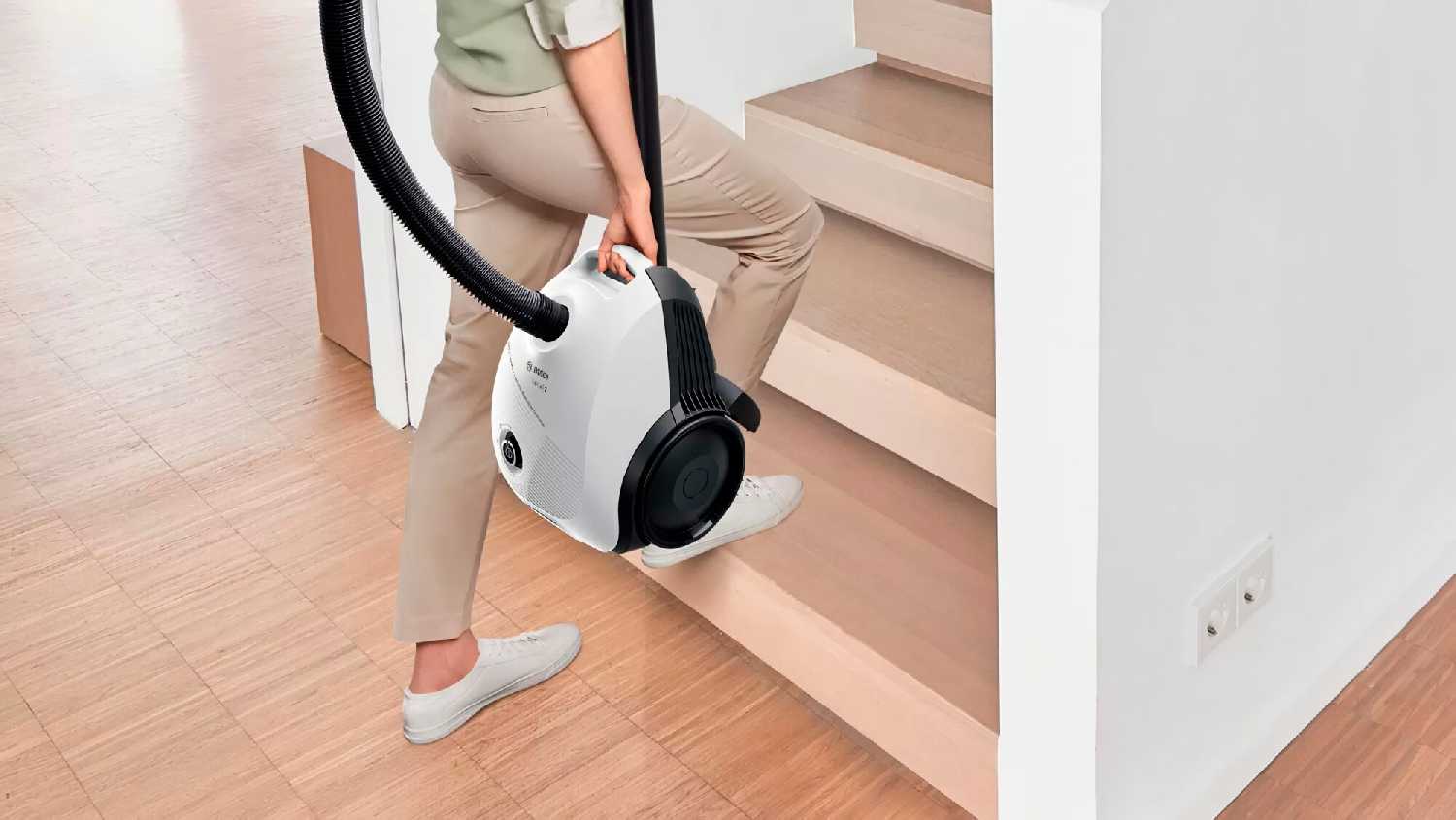 Пылесос Bosch BGLS2WH1H фотография 3