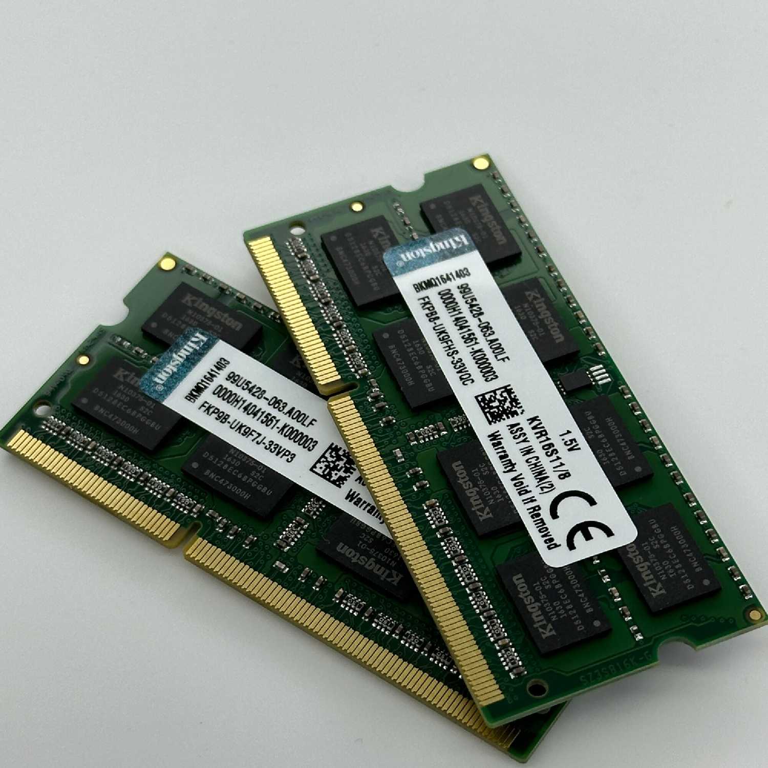 Оперативная память Kingston DDR3 8GB (1600 2Rx8) фотография 3