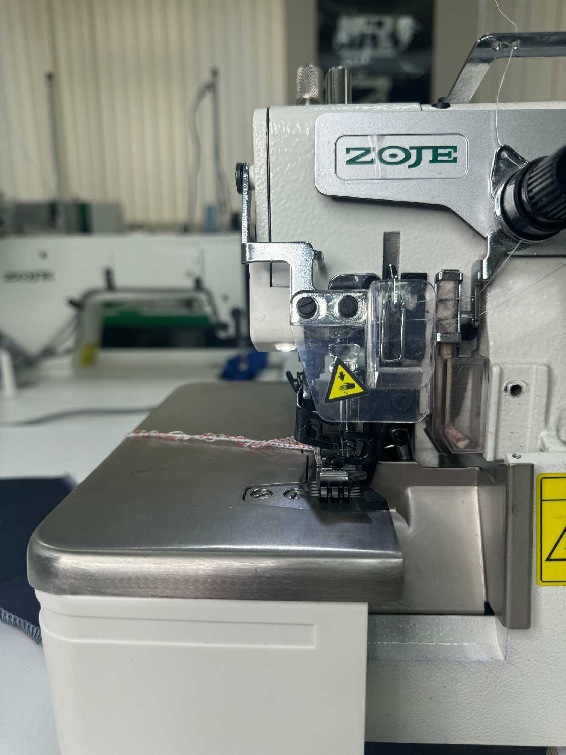 Оверлок ZOJE B9000-13/02 фотография 12