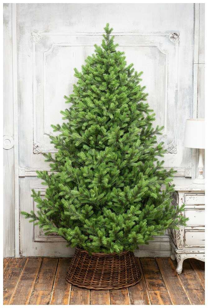 Ель искусственная ЕлкиТорг Торжественная фотография 1