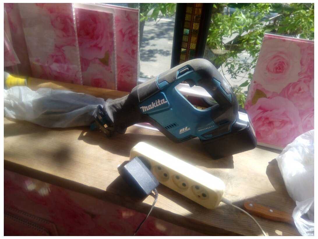 Пила Makita DJR188Z фотография 7