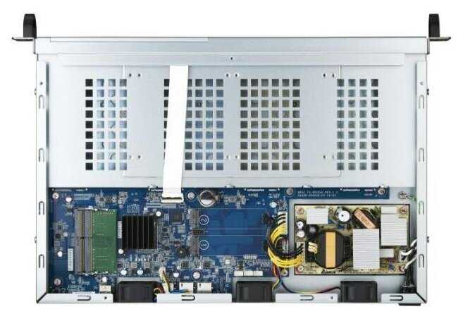 Сетевое хранилище QNAP TS-451DeU (2G) фотография 8