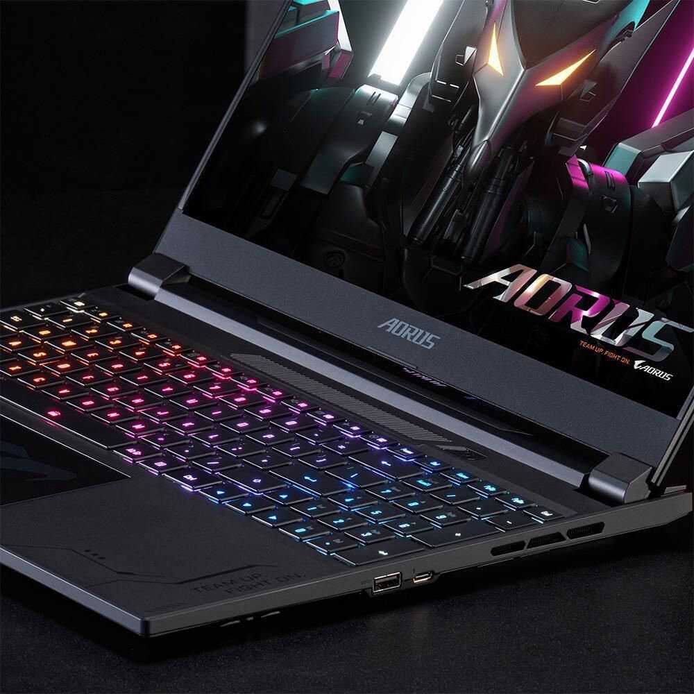 Ноутбук Gigabyte AORUS 15 BFX Core i9-13980HX/16Gb/SSD1Tb/RTX 4070 8Gb/15.6