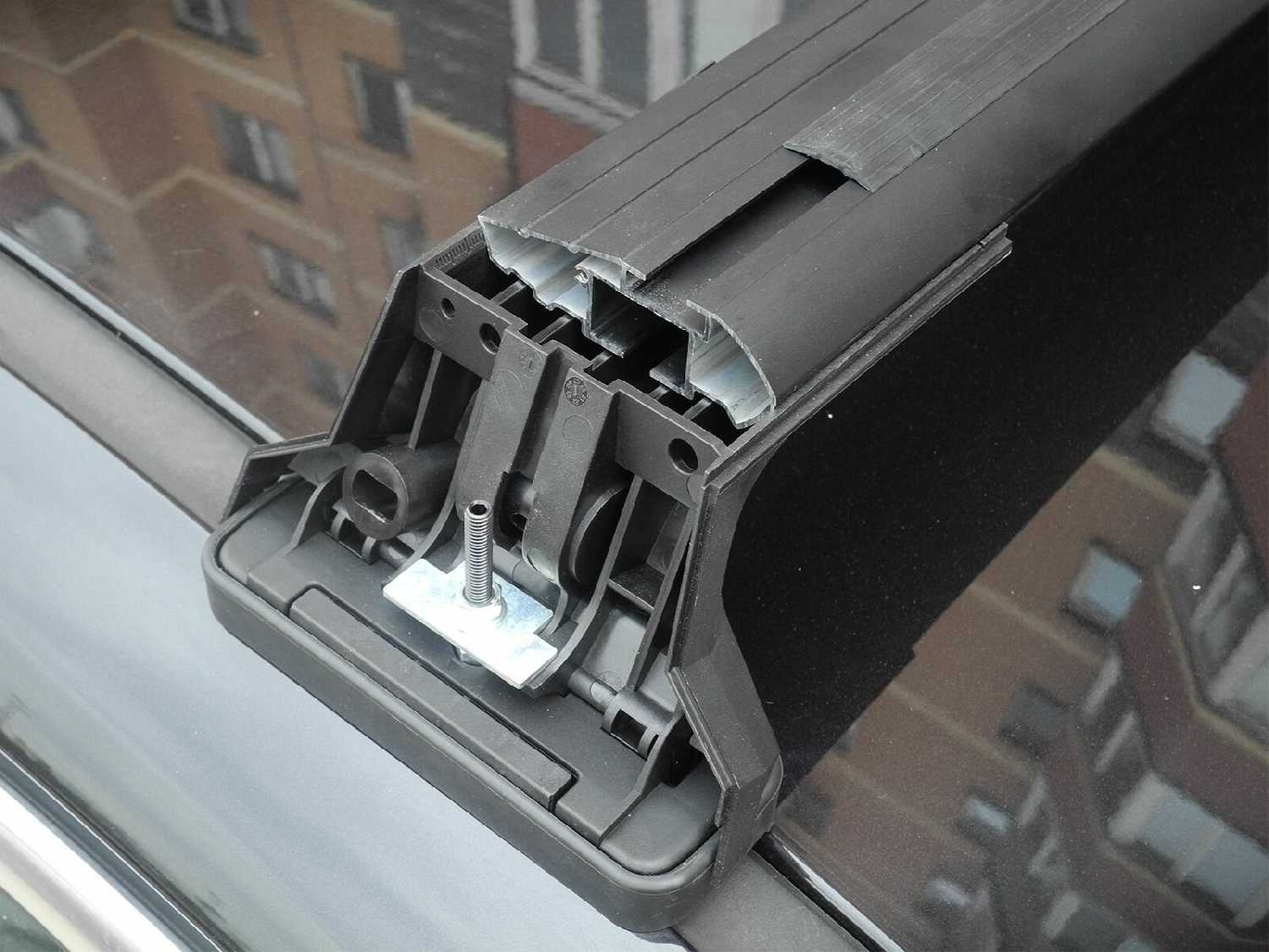 Авто багажник Lux City для Hyundai i30 (2007-2011) фотография 4