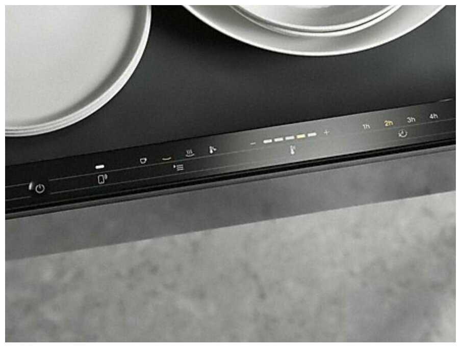 Встраиваемый подогреватель посуды Miele ESW7010 фотография 3