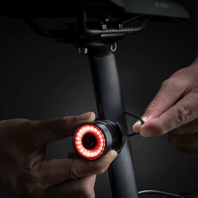 Фонарь задний RockBros Q3 smart фотография 15