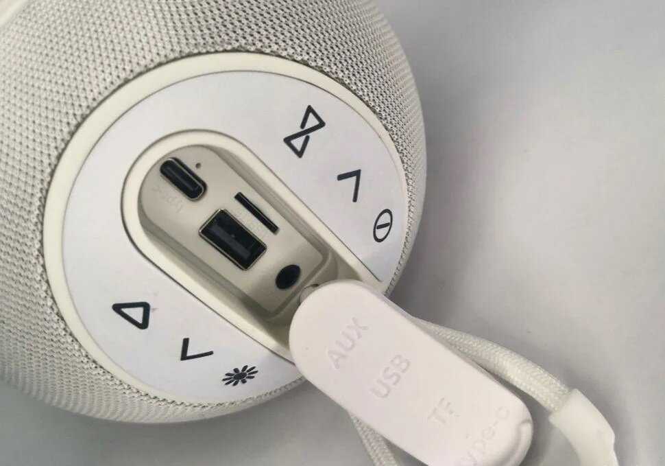 Беспроводная Bluetooth-Колонка HOPESTAR H52 фотография 2