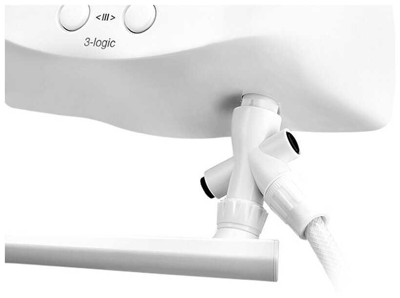 Проточный электрический водонагреватель Zanussi 3-logic 5,5 T, кран фотография 3