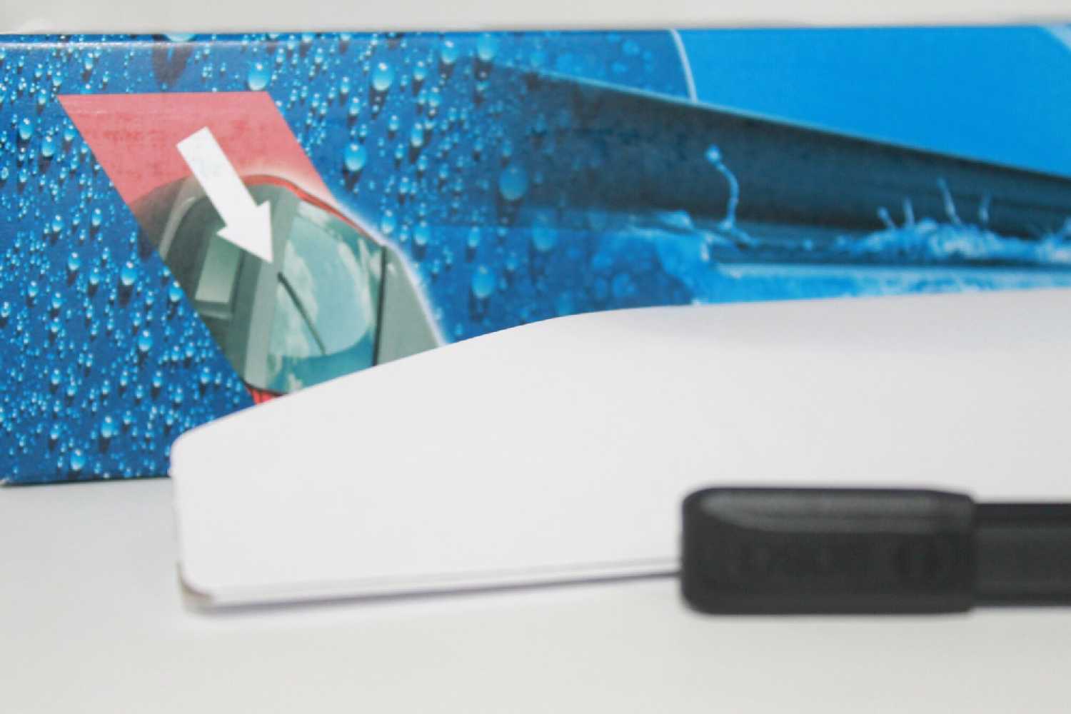 Щетка стеклоочистителя BOSCH Aerotwin Rear (A402H) фотография 9