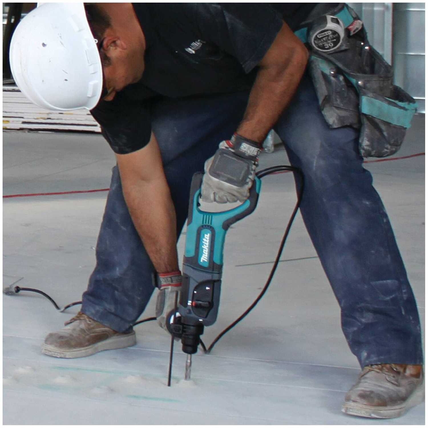 Перфоратор Makita HR2475 фотография 5