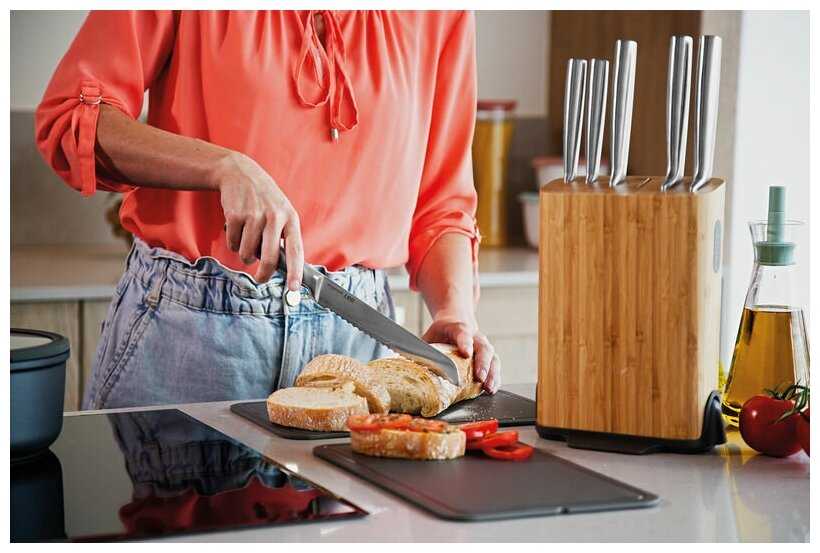 Нож для хлеба BergHOFF LEGACY 20 см фотография 1