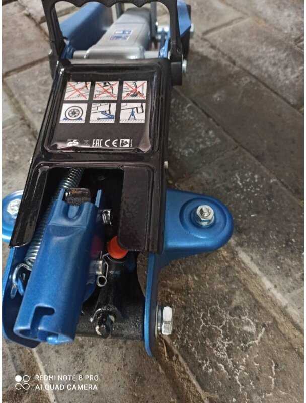 Домкрат подкатной гидравлический Stels Домкрат подкатной гидравлический для мототехники (51127) фотография 4