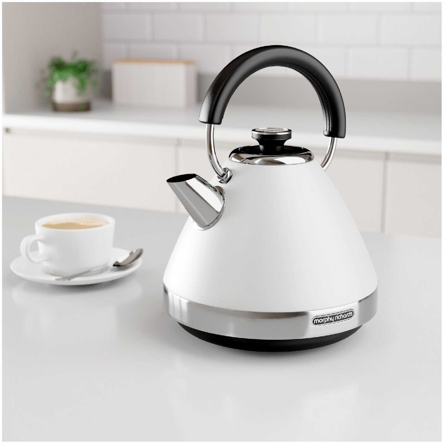 Morphy Richards Электрический чайник Venture Kettle White 100134 фотография 1