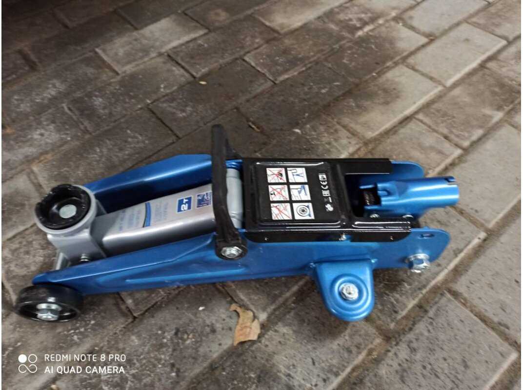 Домкрат подкатной гидравлический Stels Домкрат подкатной гидравлический для мототехники (51127) фотография 3