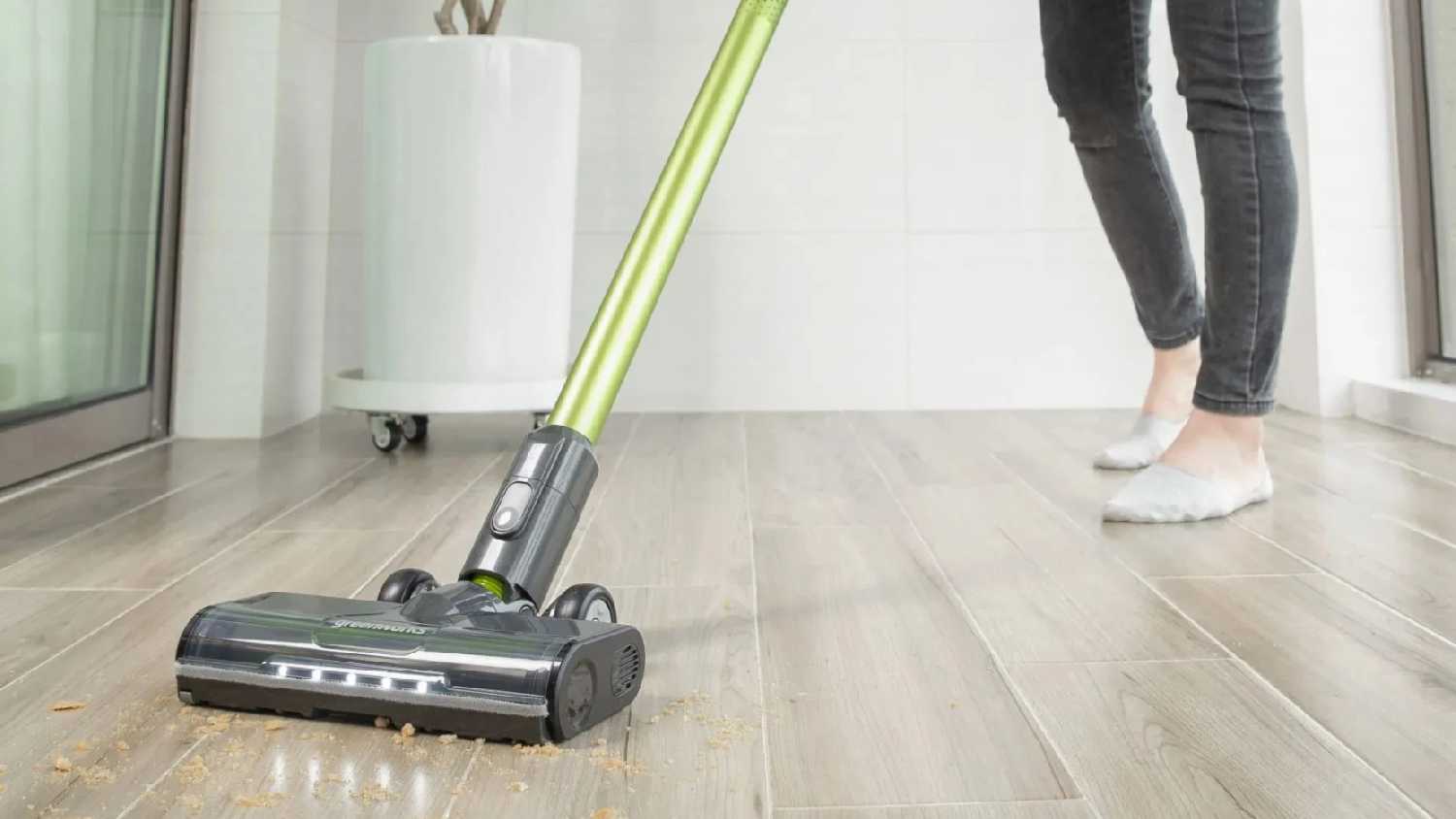 Вертикальный пылесос Greenworks Вертикальный пылесос аккумуляторный (GD24SV2) фотография 2