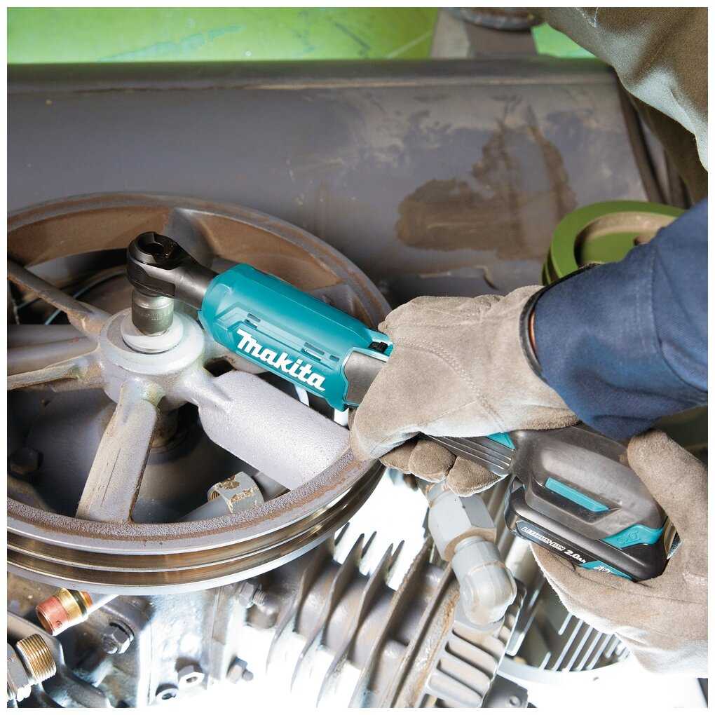 Гайковерт Makita WR100DZ фотография 5