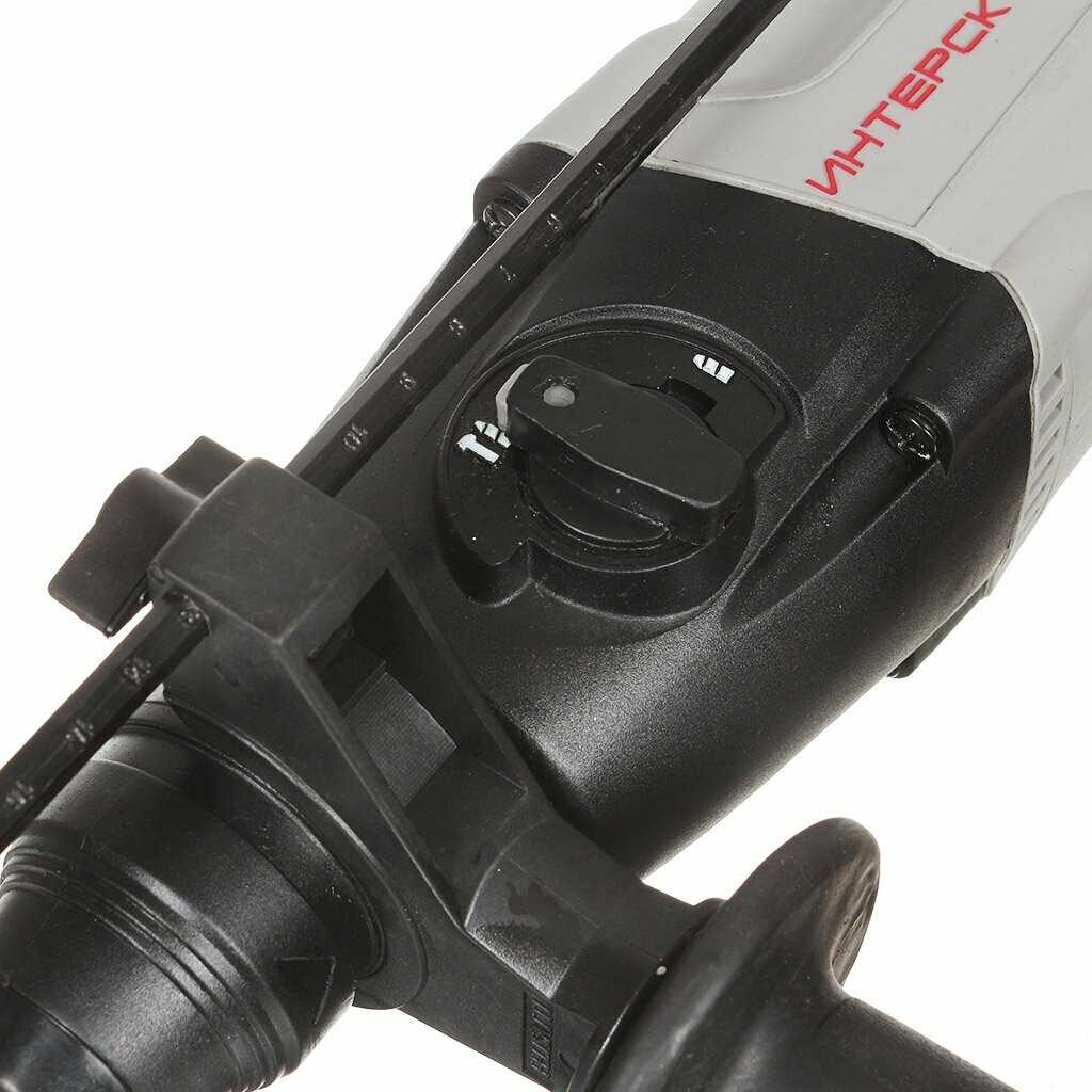 Перфоратор Интерскол П-18/450ЭР фотография 12