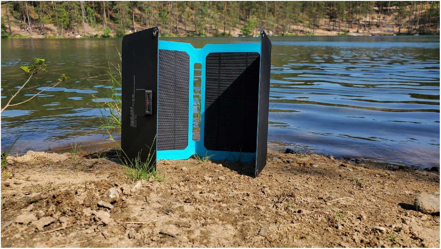 Набор солнечная батарея 20Вт (2xUSB) + power bank 30000 мАч фотография 6