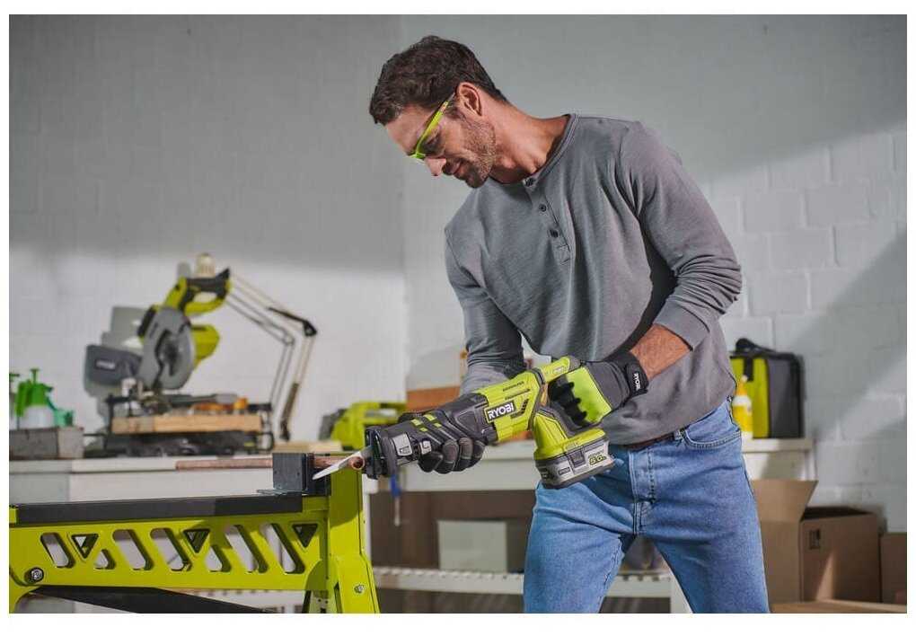 Аккумуляторная пила RYOBI Пила (R18RS7-0) фотография 1