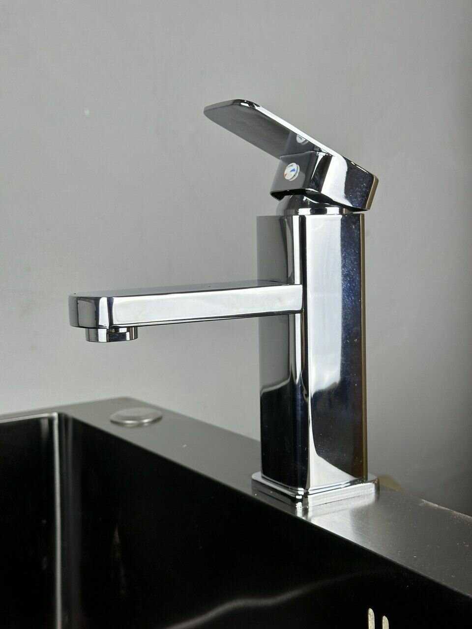 Смеситель для ванны и раковины Оружейная фотография 10