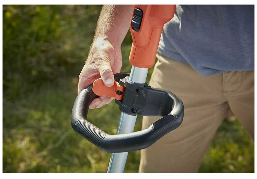 Триммер аккумуляторный 36 В, 33 см BLACK+DECKER BCSTE636L1, аккумулятор 2.5Ач и ЗУ фотография 2