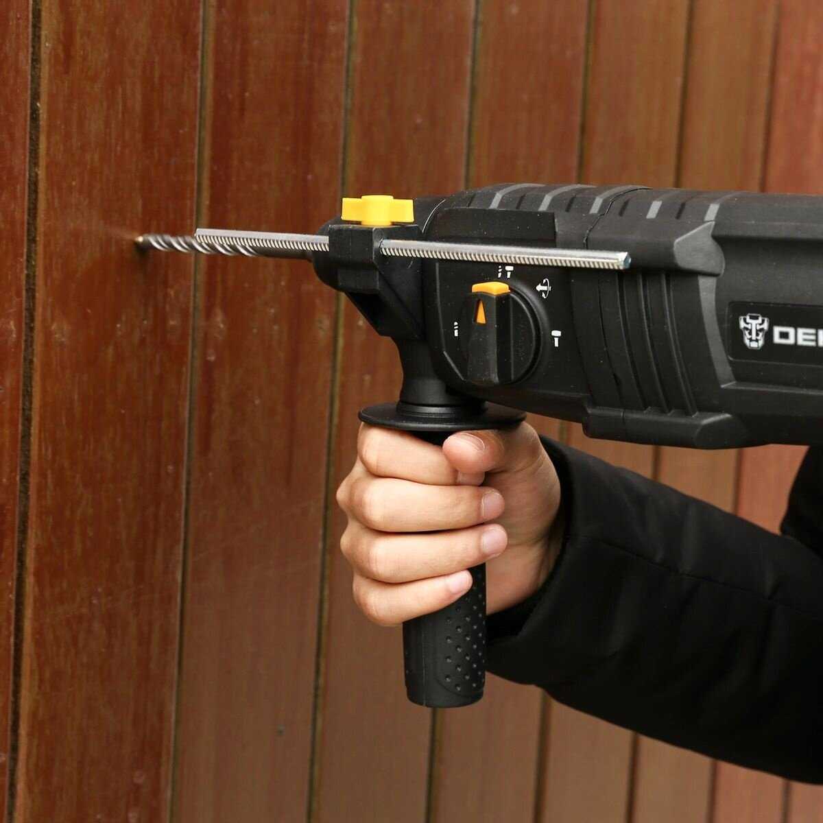 Перфоратор DEKO DKH850W (063-4116) фотография 11