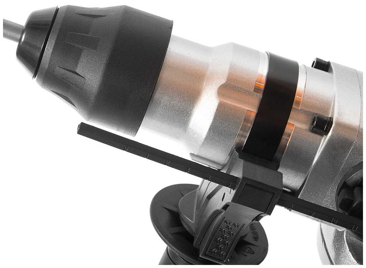 Перфоратор Daewoo Power Products DAH 1050, 1050 Вт фотография 2