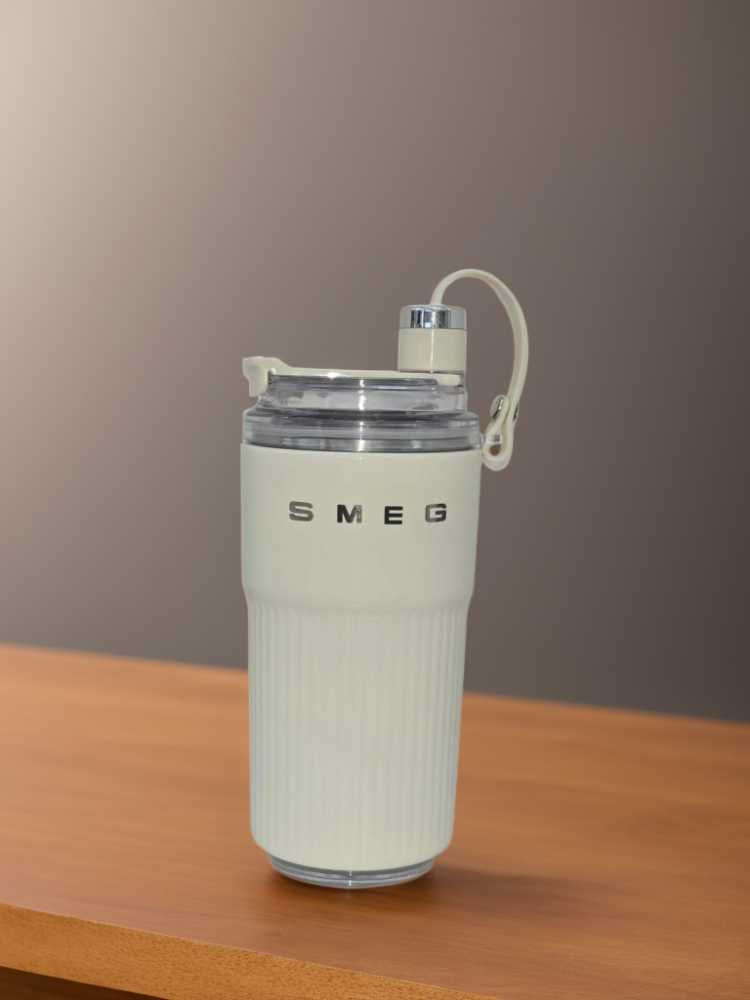 Портативный блендер Smeg фотография 3
