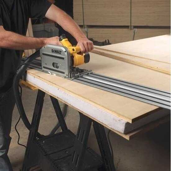 Дисковая пила DeWALT DWS520KT, 1300 Вт фотография 1