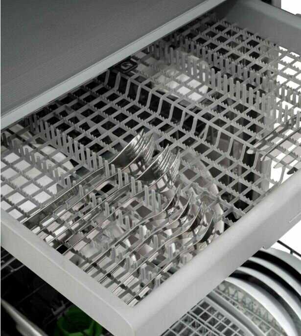 Встраиваемая посудомоечная машина Schaub Lorenz SLG VI6210 фотография 2